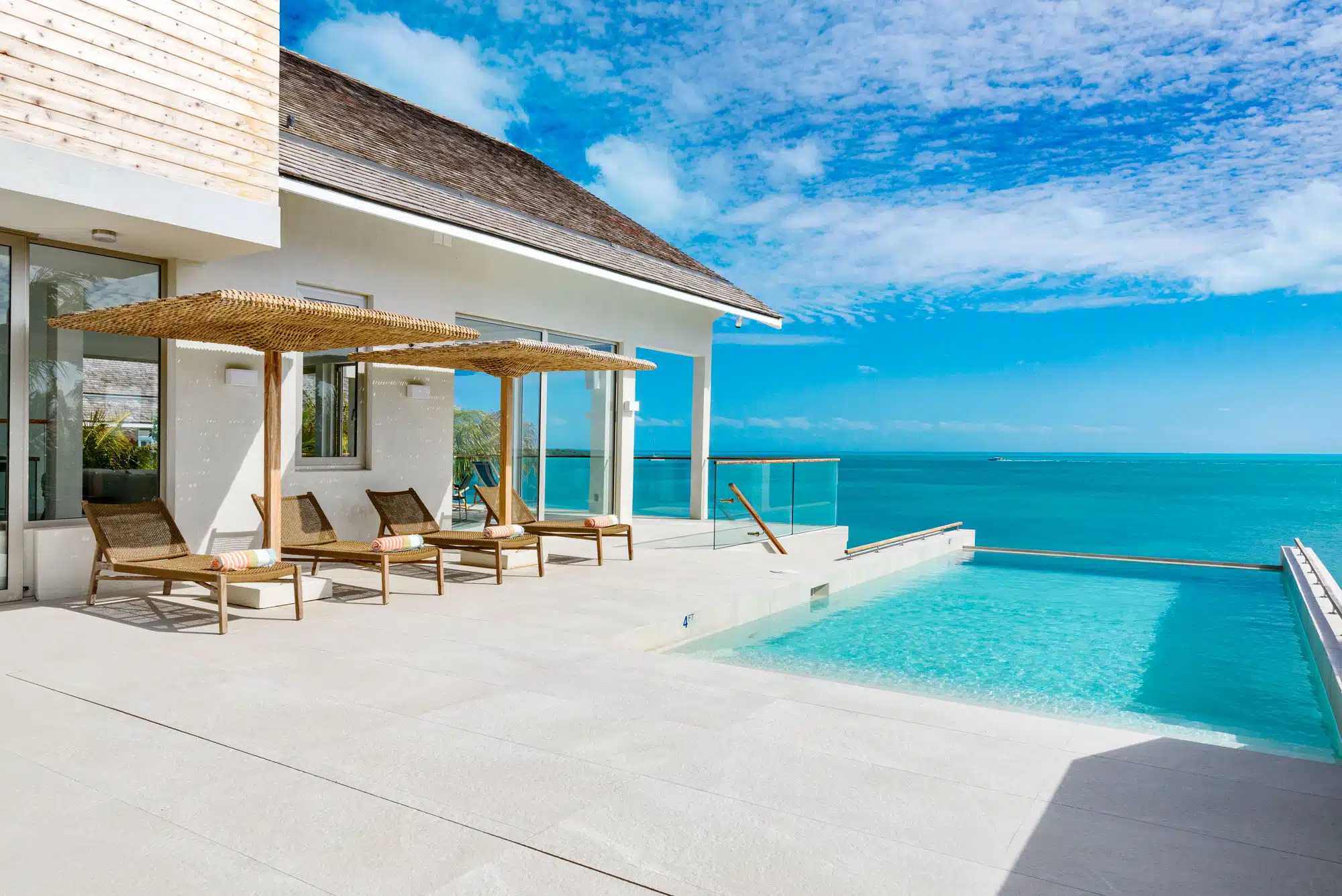 La Mer West Photo Gallery