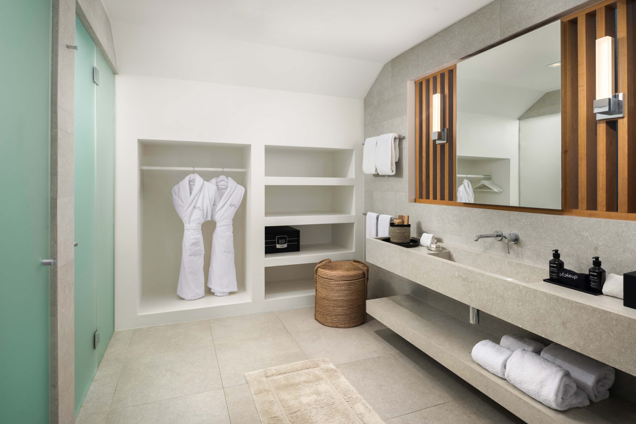 La Mer West Photo Gallery